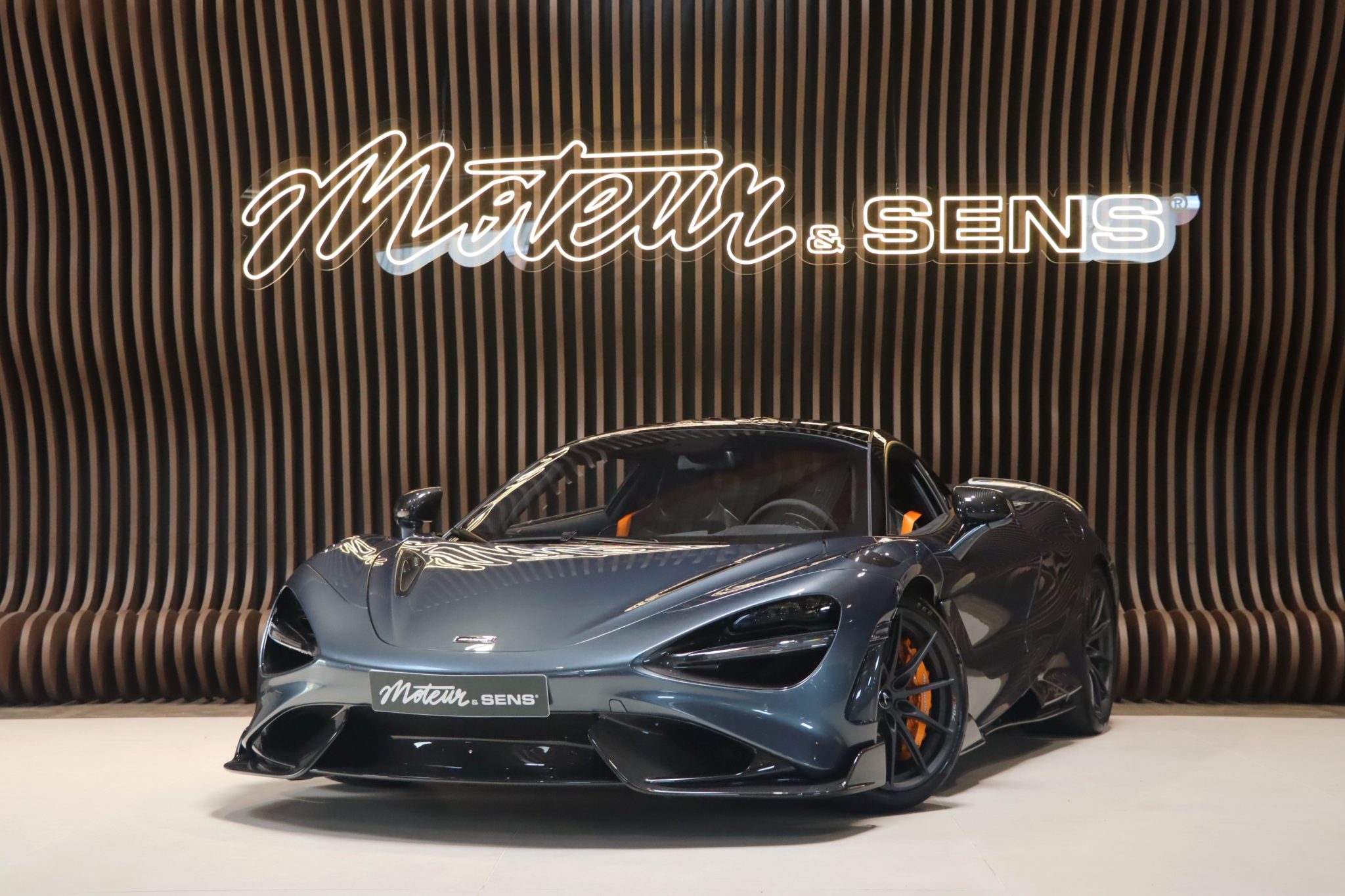 McLaren 765LT Coupé – Gris Saros, 8 370 km, configuration Track