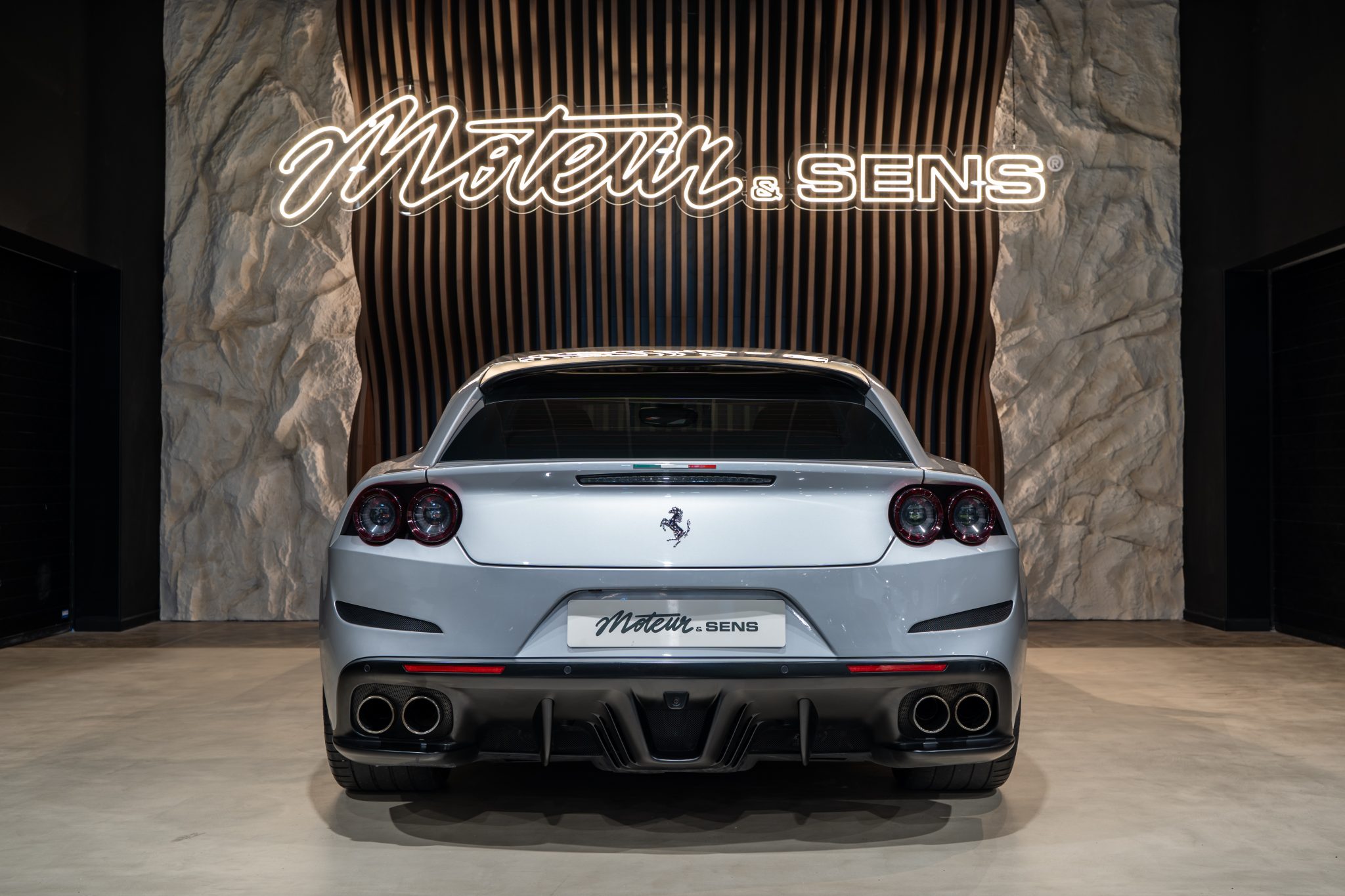 Ferrari GTC4 Lusso V12 690 ch – Argento Nürburgring