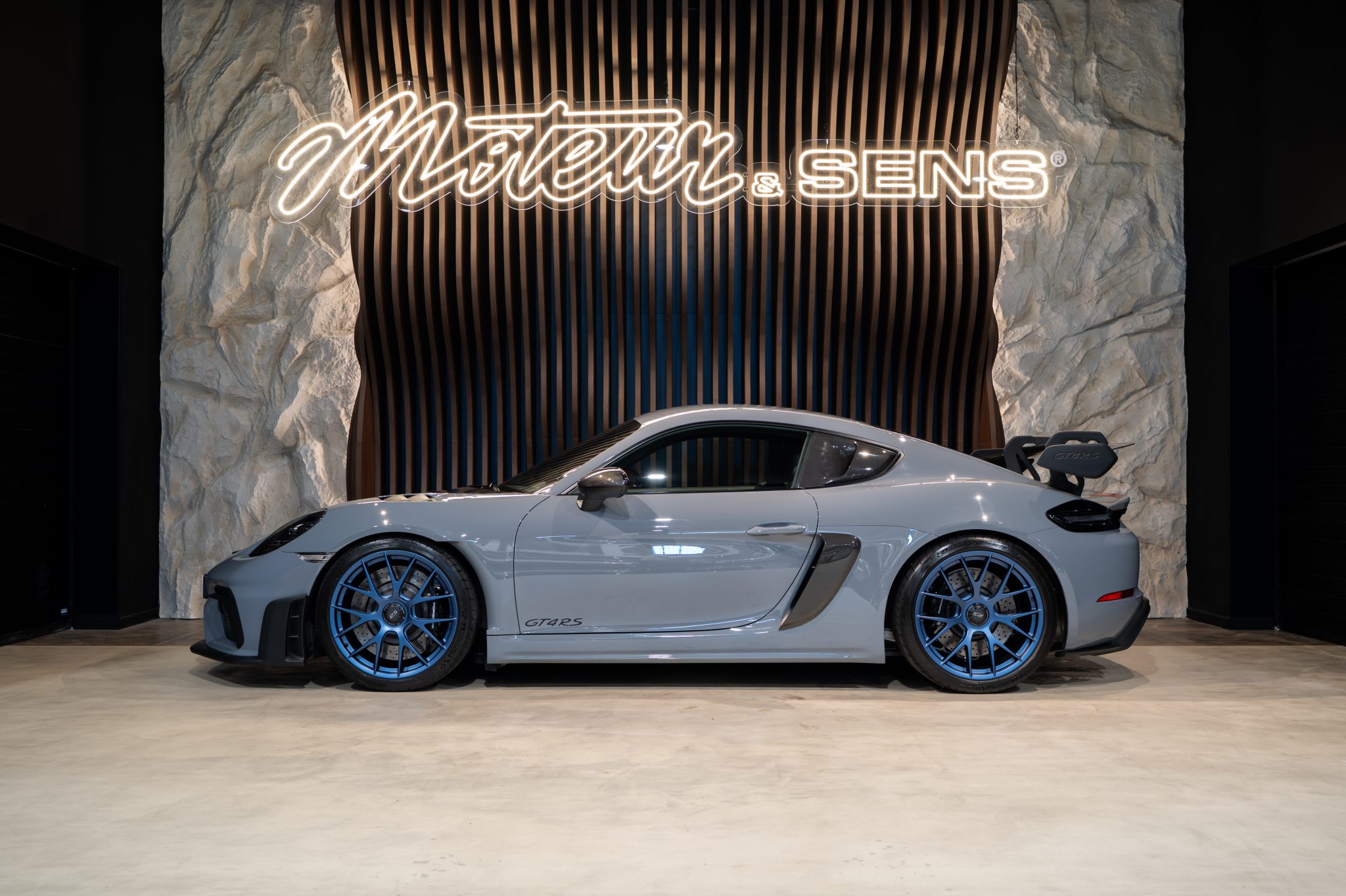 Porsche 718 Cayman GT4 RS Pack Weissach – 500 ch, 8900 km