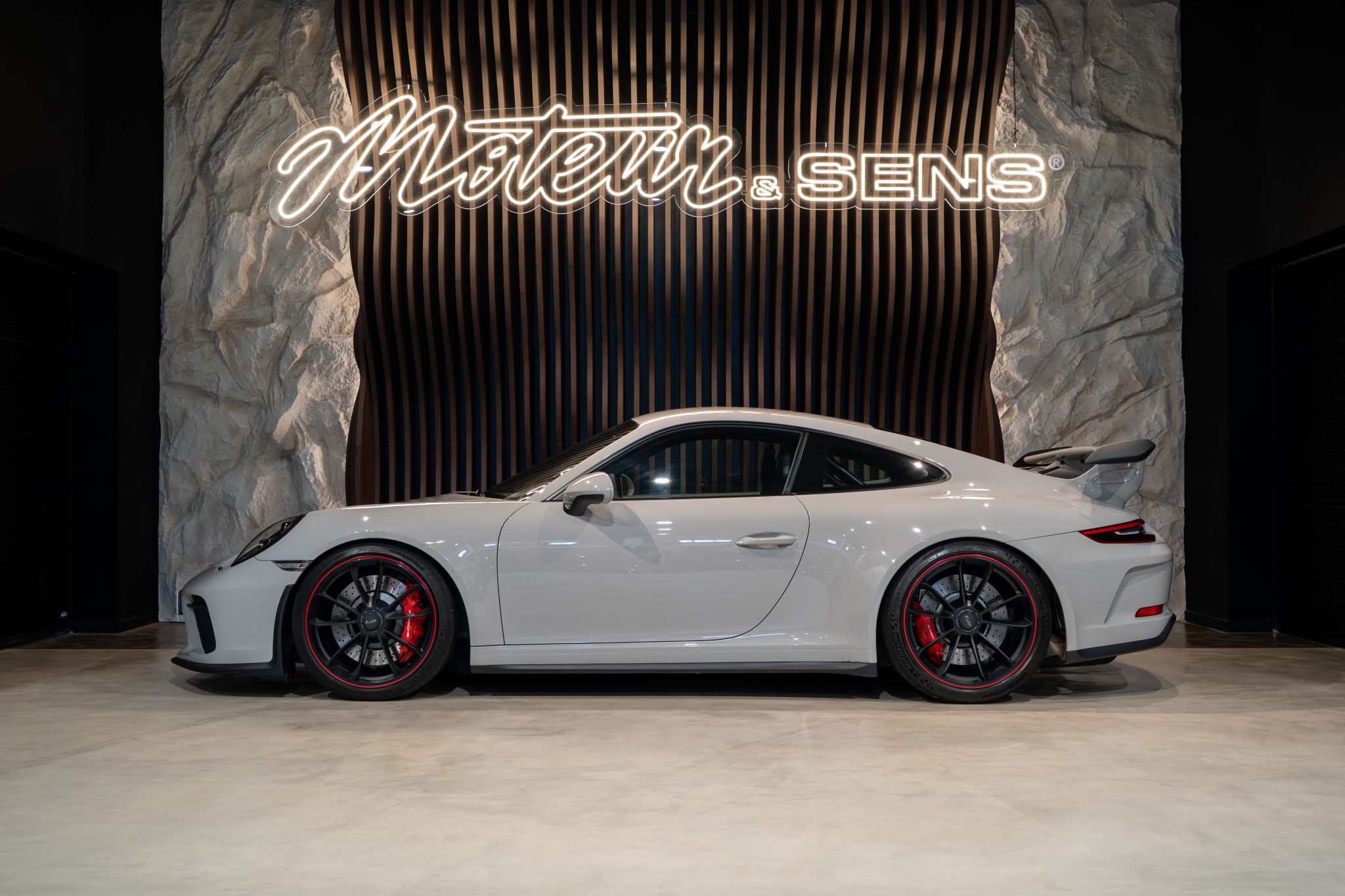 Porsche 911 Type 991.2 GT3 500ch PDK – Craie – 26 490 km