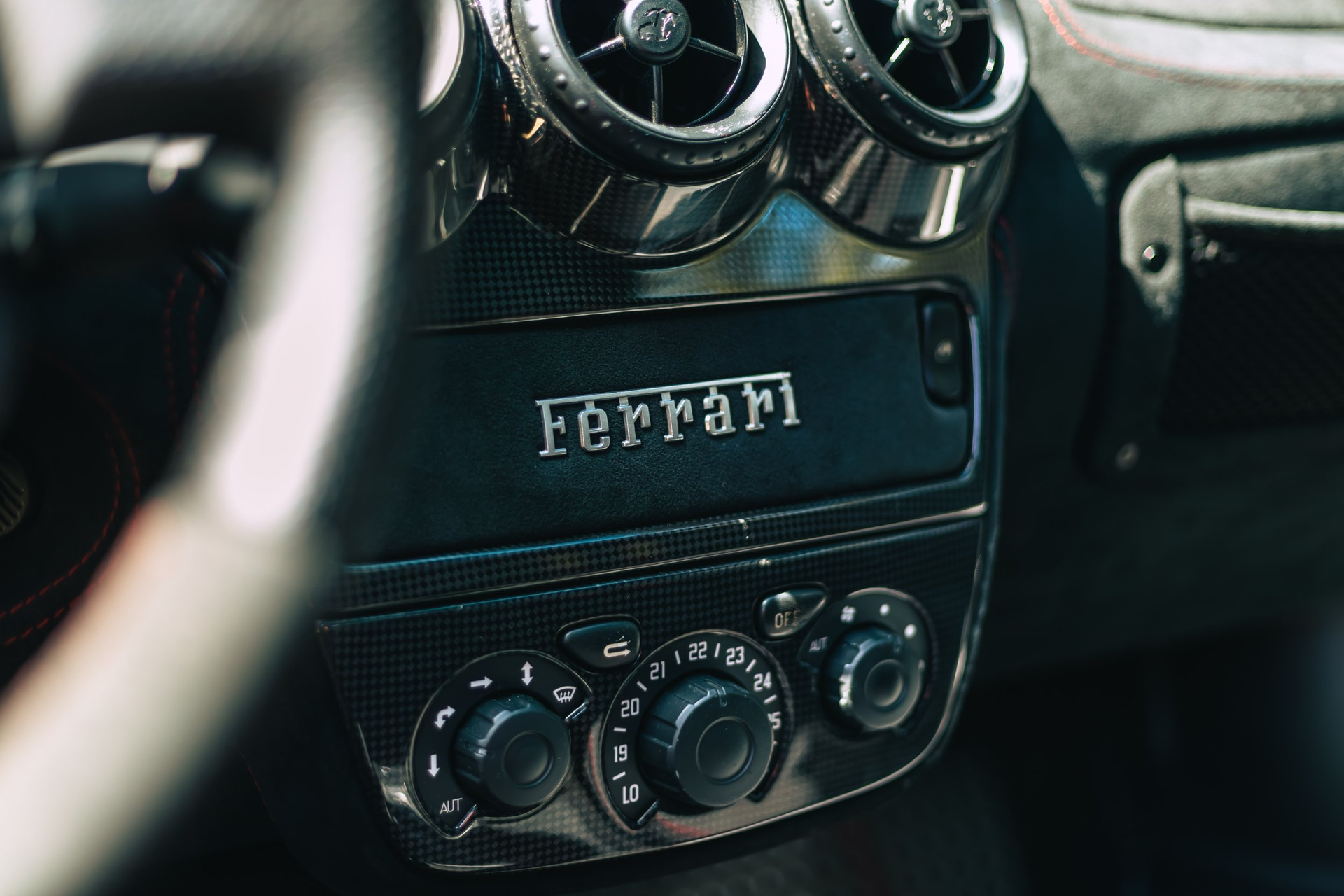 Ferrari F430 Scuderia — Rosso Corsa, historique complet, 69 200 km – Photo 13