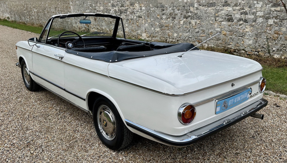 BMW 1600-2 Cabriolet Baur 1969, quatre places d'origine, blanc Chamonix – Photo 5