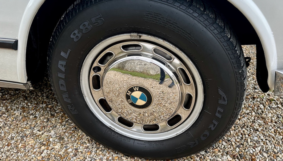 BMW 1600-2 Cabriolet Baur 1969, quatre places d'origine, blanc Chamonix – Photo 12