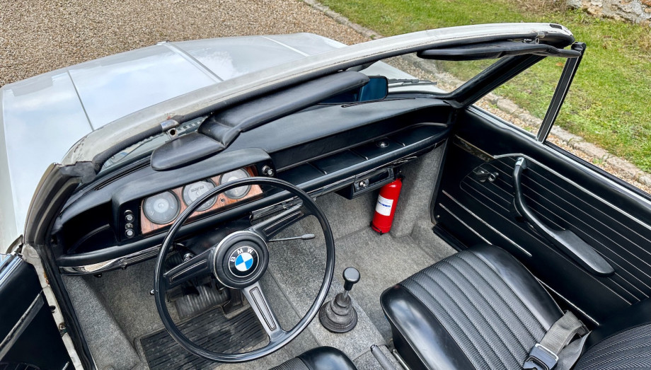 BMW 1600-2 Cabriolet Baur 1969, quatre places d'origine, blanc Chamonix – Photo 30