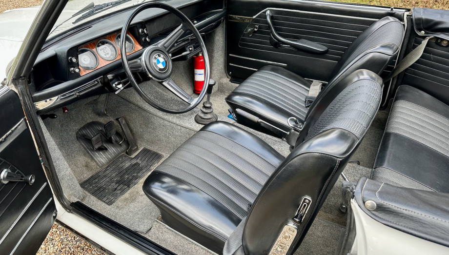 BMW 1600-2 Cabriolet Baur 1969, quatre places d'origine, blanc Chamonix – Photo 24