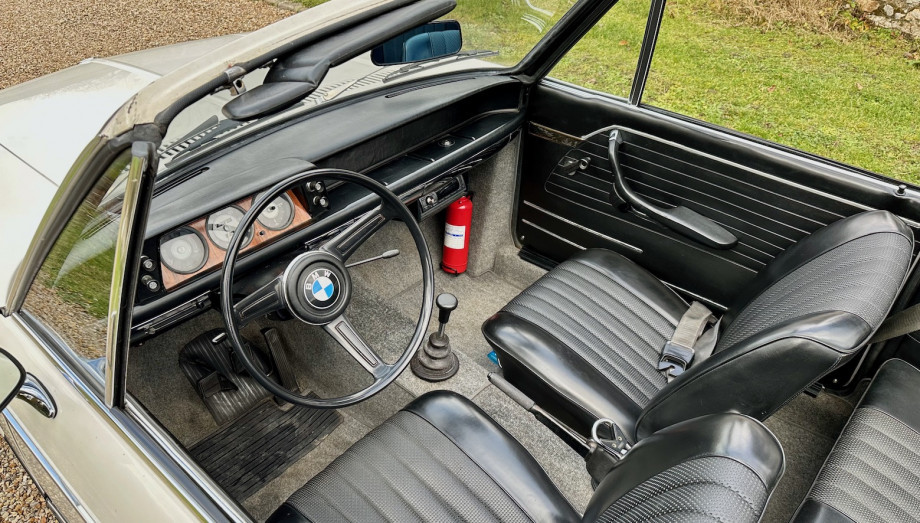 BMW 1600-2 Cabriolet Baur 1969, quatre places d'origine, blanc Chamonix – Photo 34