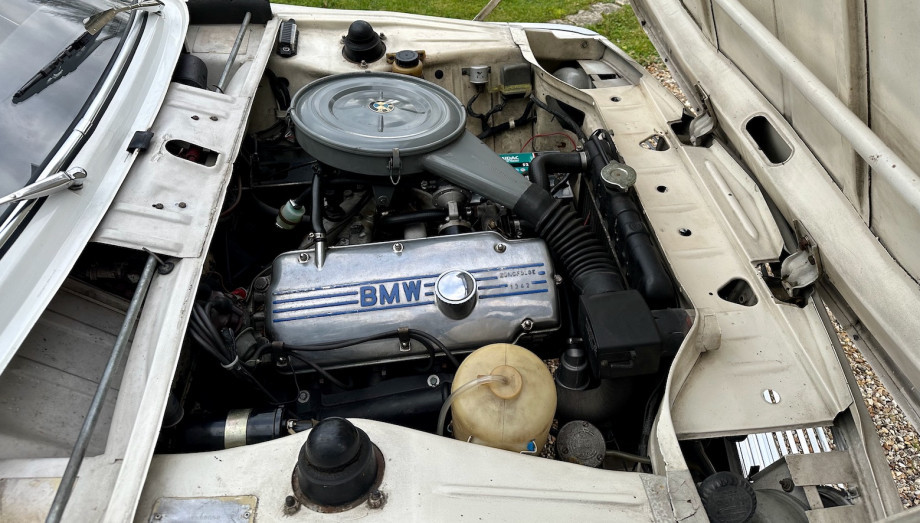 BMW 1600-2 Cabriolet Baur 1969, quatre places d'origine, blanc Chamonix – Photo 43