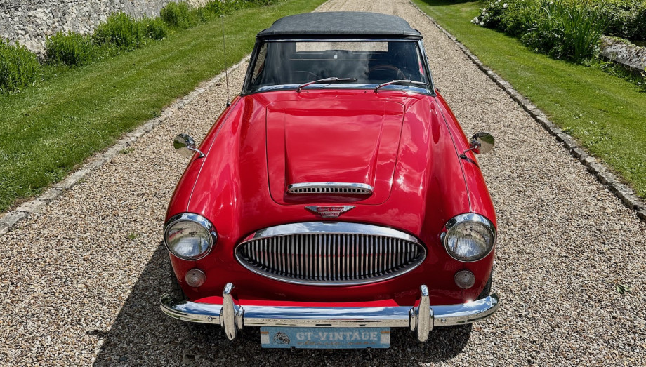 Austin Healey 3000 MK3 BJ8 1964 — Cabriolet restauré, 35 000 miles – Photo 2