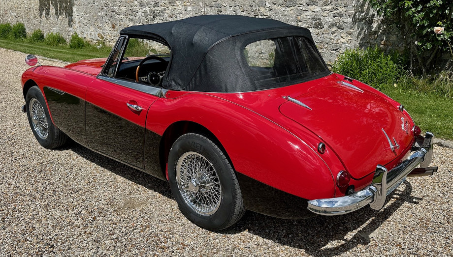 Austin Healey 3000 MK3 BJ8 1964 — Cabriolet restauré, 35 000 miles – Photo 18