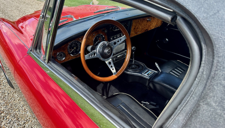Austin Healey 3000 MK3 BJ8 1964 — Cabriolet restauré, 35 000 miles – Photo 3