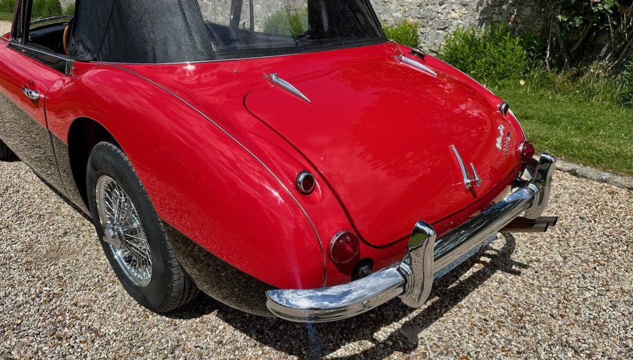 Austin Healey 3000 MK3 BJ8 1964 — Cabriolet restauré, 35 000 miles – Photo 29