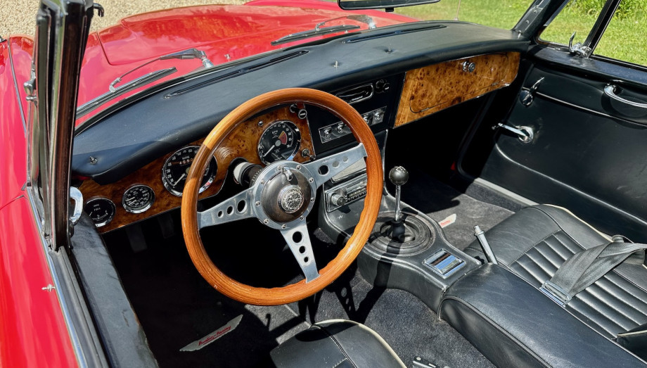 Austin Healey 3000 MK3 BJ8 1964 — Cabriolet restauré, 35 000 miles – Photo 38