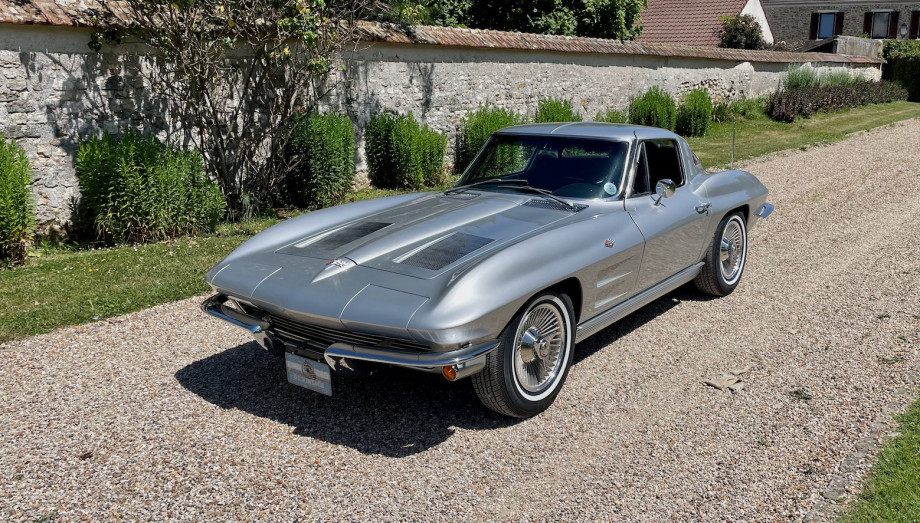 Chevrolet Corvette C2 Sting Ray Split Window 1963 – 327ci Matching Numbers – Photo 1