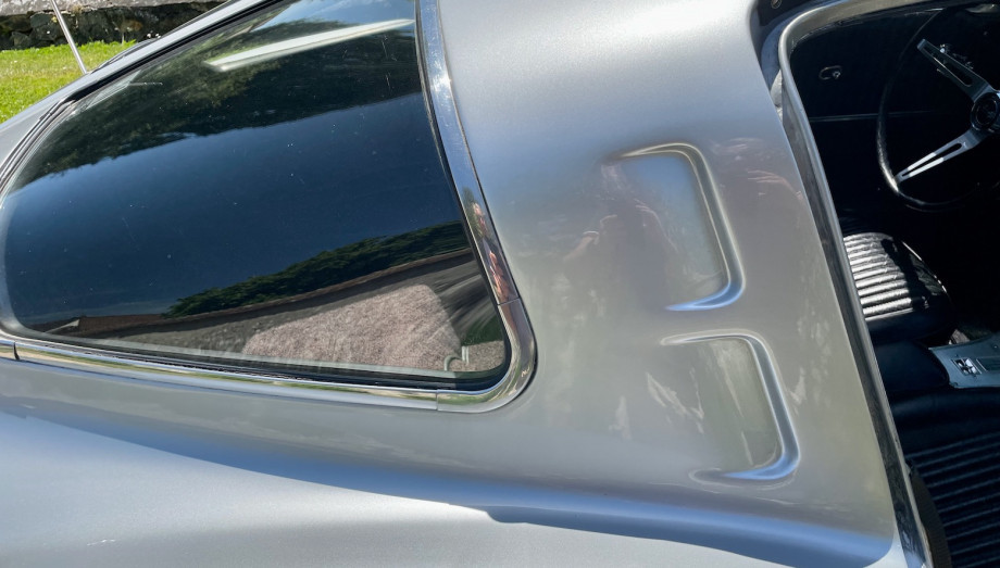Chevrolet Corvette C2 Sting Ray Split Window 1963 – 327ci Matching Numbers – Photo 8