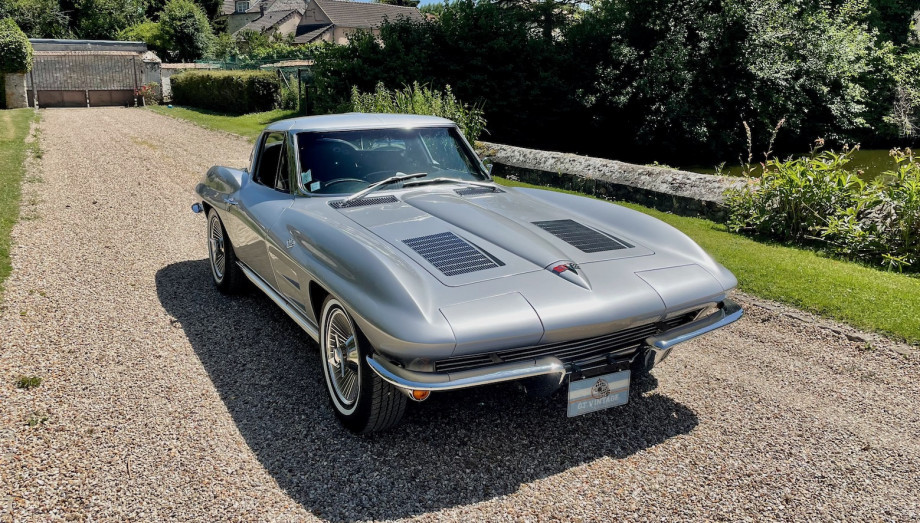 Chevrolet Corvette C2 Sting Ray Split Window 1963 – 327ci Matching Numbers – Photo 10
