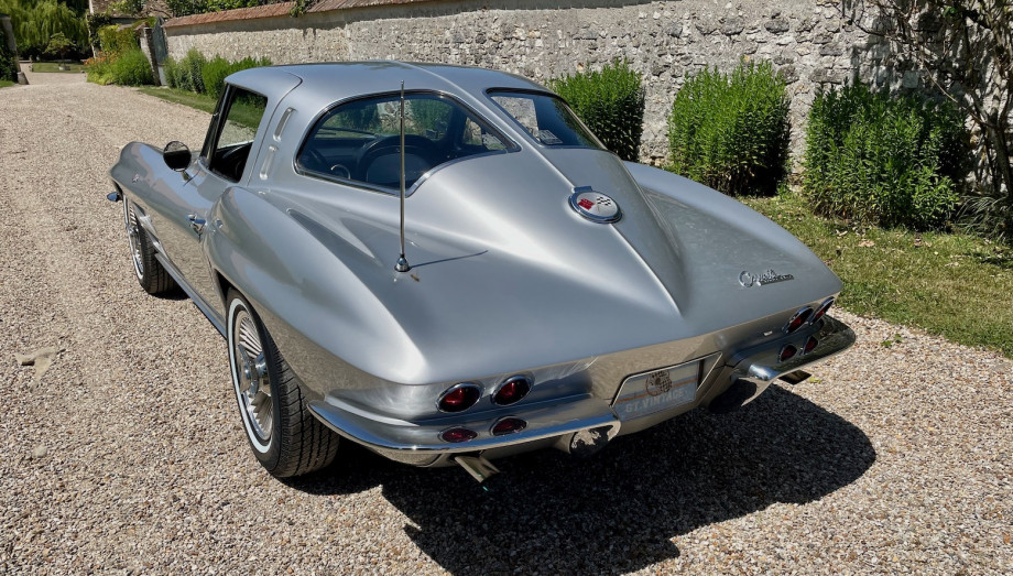 Chevrolet Corvette C2 Sting Ray Split Window 1963 – 327ci Matching Numbers – Photo 17