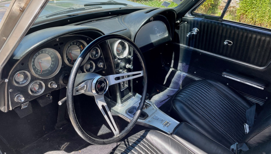 Chevrolet Corvette C2 Sting Ray Split Window 1963 – 327ci Matching Numbers – Photo 28