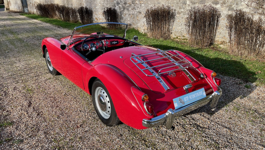 MG A MK1 Roadster 1960 — Restauration atelier, moteur neuf – Photo 3