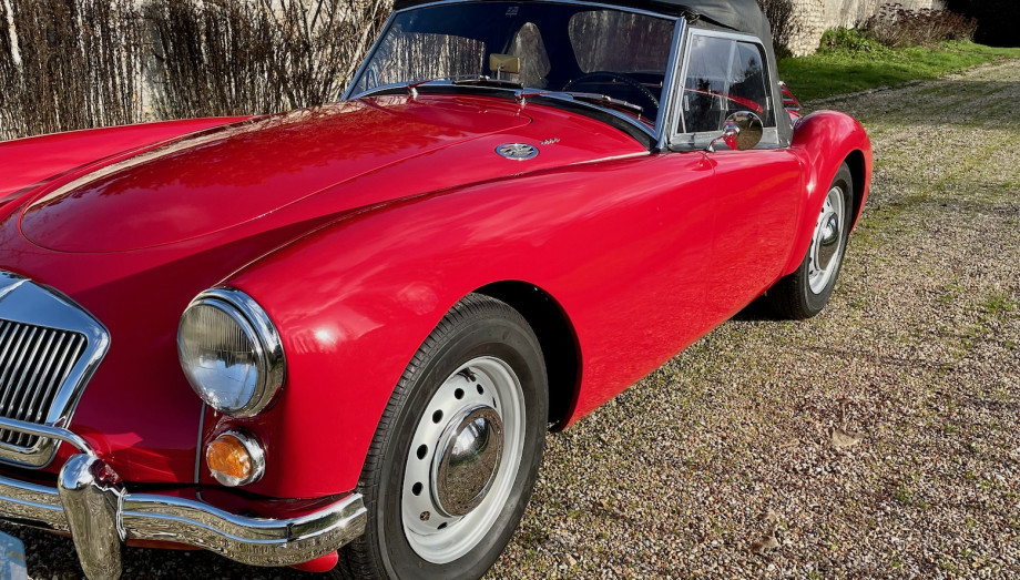 MG A MK1 Roadster 1960 — Restauration atelier, moteur neuf – Photo 8