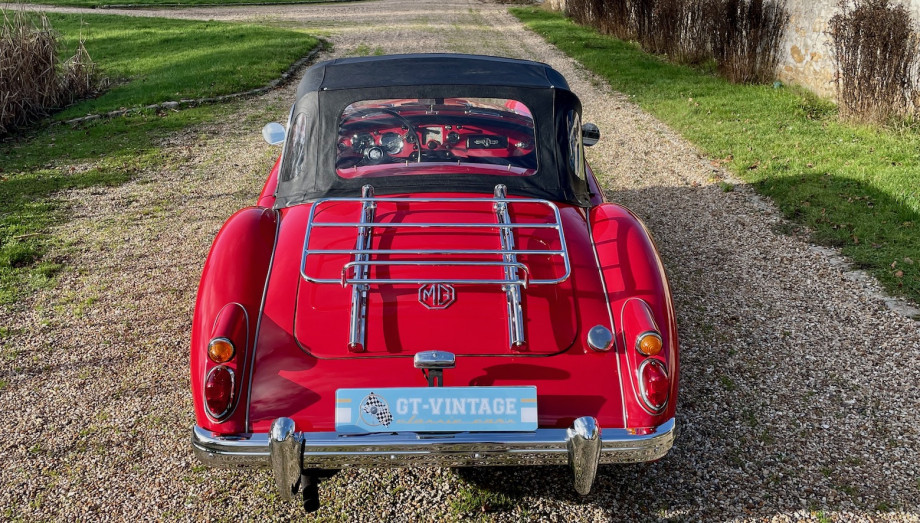 MG A MK1 Roadster 1960 — Restauration atelier, moteur neuf – Photo 11