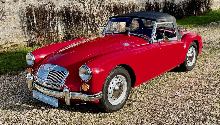 MG A MK1 Roadster 1960 — Restauration atelier, moteur neuf – Photo 12