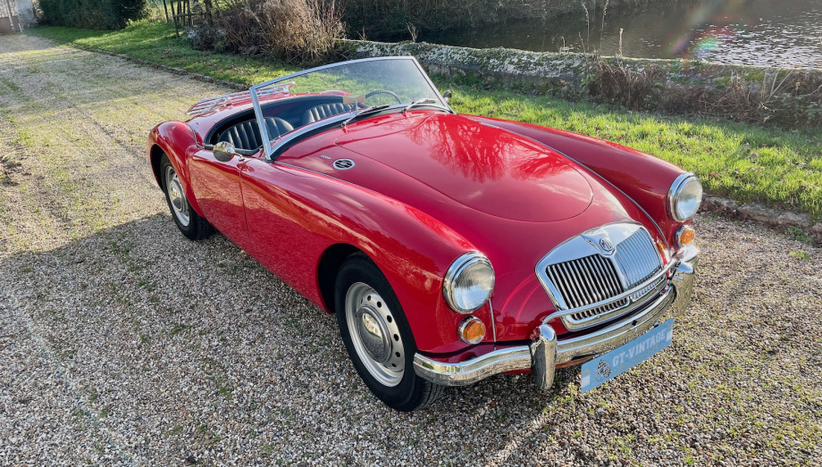 MG A MK1 Roadster 1960 — Restauration atelier, moteur neuf – Photo 13