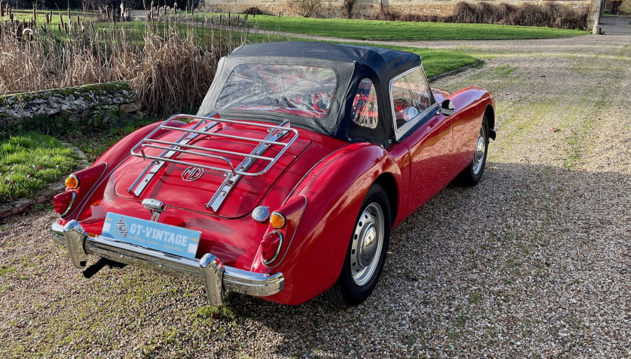 MG A MK1 Roadster 1960 — Restauration atelier, moteur neuf – Photo 15