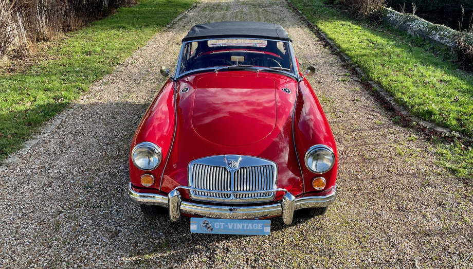 MG A MK1 Roadster 1960 — Restauration atelier, moteur neuf – Photo 2
