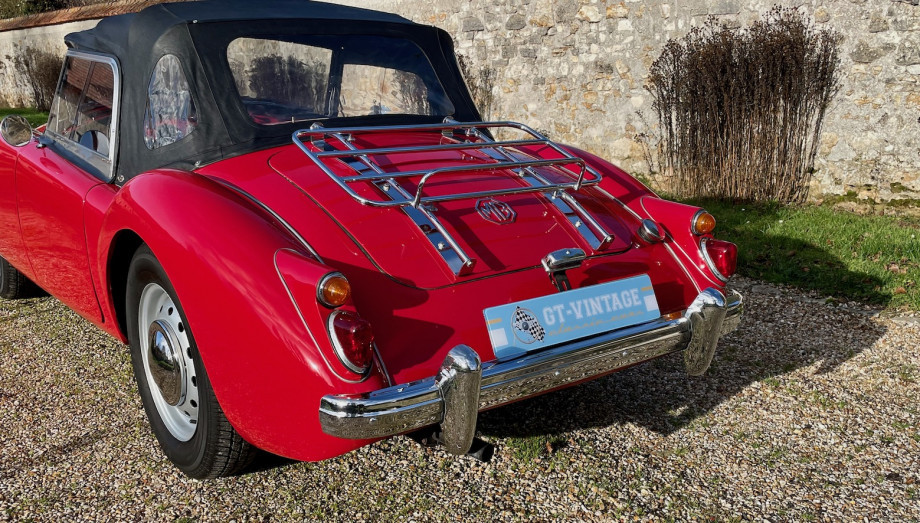 MG A MK1 Roadster 1960 — Restauration atelier, moteur neuf – Photo 31