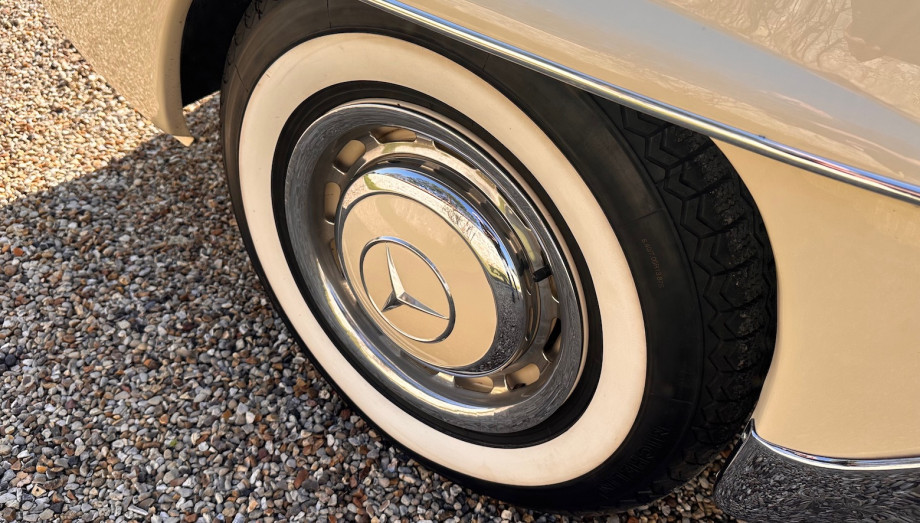 Mercedes-Benz 190 SL 1962 – Cabriolet de collection, 45 000 miles – Photo 17