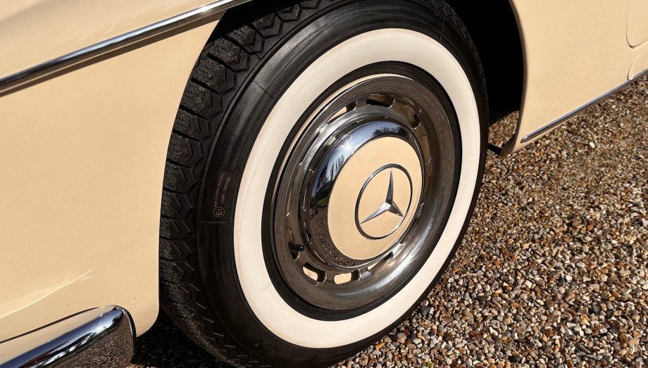 Mercedes-Benz 190 SL 1962 – Cabriolet de collection, 45 000 miles – Photo 23