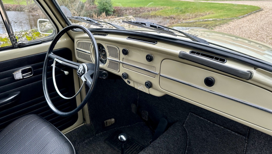 Volkswagen Coccinelle 1300 – 1968, restaurée, 15 950 km d'origine – Photo 25