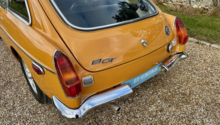 MGB GT 1970 « Split Bumpers » – Coupé anglais d'origine américaine – Photo 13