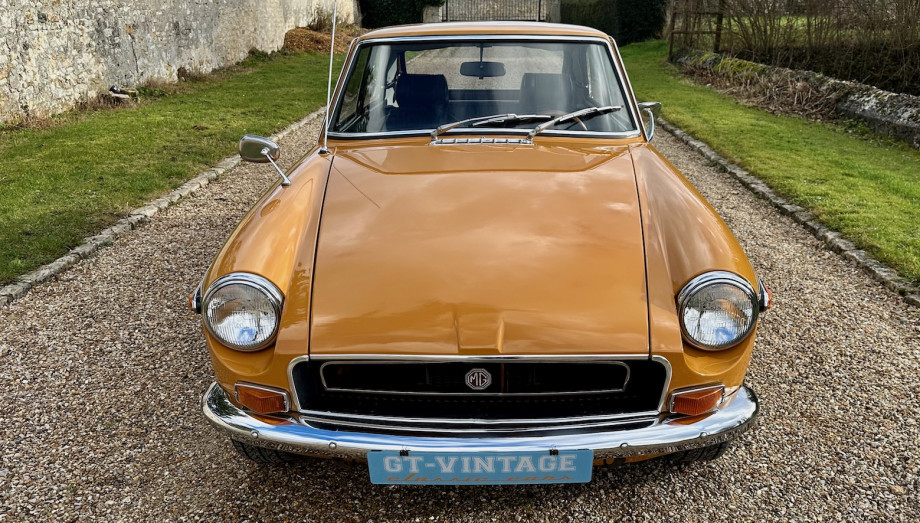 MGB GT 1970 « Split Bumpers » – Coupé anglais d'origine américaine – Photo 22