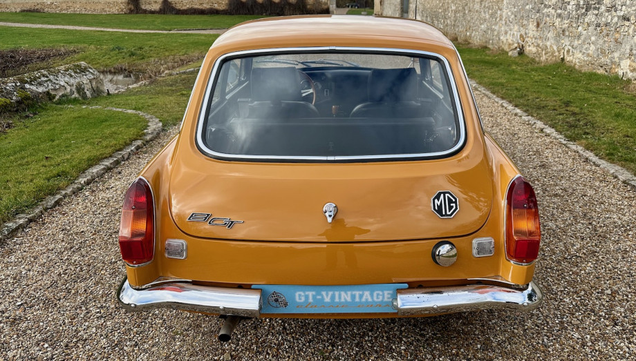 MGB GT 1970 « Split Bumpers » – Coupé anglais d'origine américaine – Photo 24