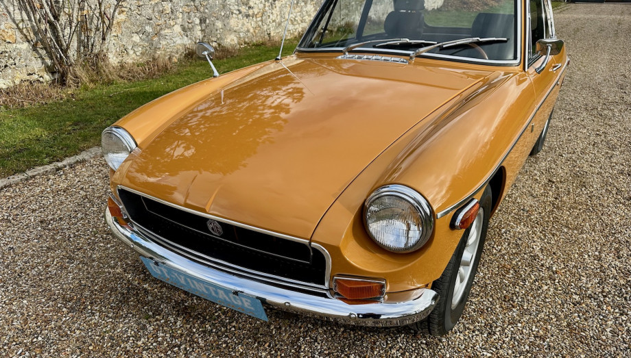 MGB GT 1970 « Split Bumpers » – Coupé anglais d'origine américaine – Photo 29