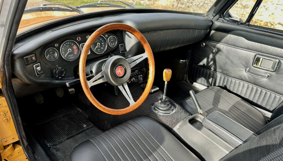 MGB GT 1970 « Split Bumpers » – Coupé anglais d'origine américaine – Photo 40