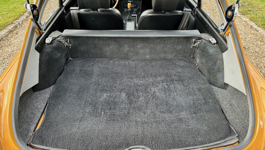 MGB GT 1970 « Split Bumpers » – Coupé anglais d'origine américaine – Photo 48