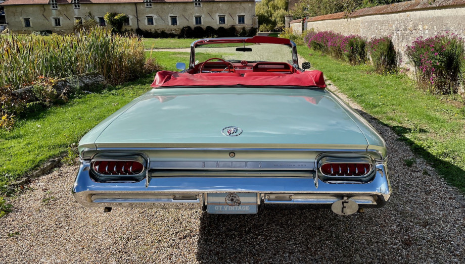 Buick Electra 225 Cabriolet 1961 — Exemplaire français d'origine – Photo 8