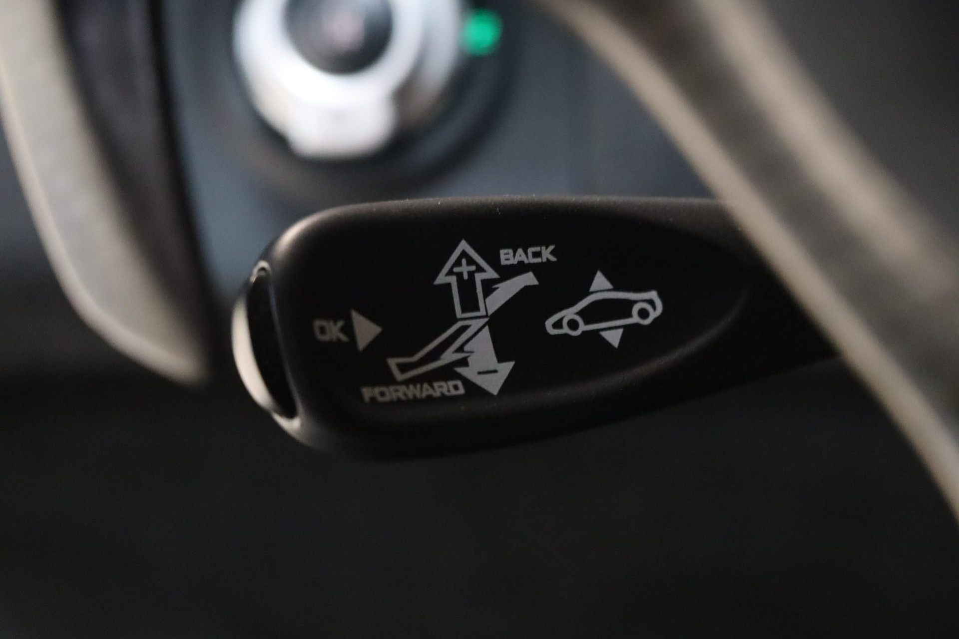 McLaren 675LT Spider Carbon Series – Carrosserie carbone Metallic Candy Blue – Photo 16