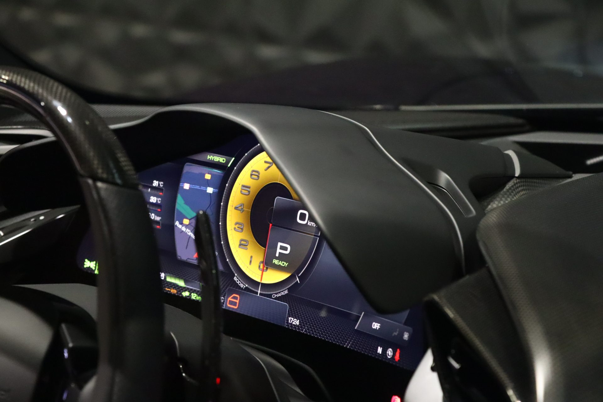 Ferrari SF90 Spider Viola Hong Kong – Première main, 650 km – Photo 24