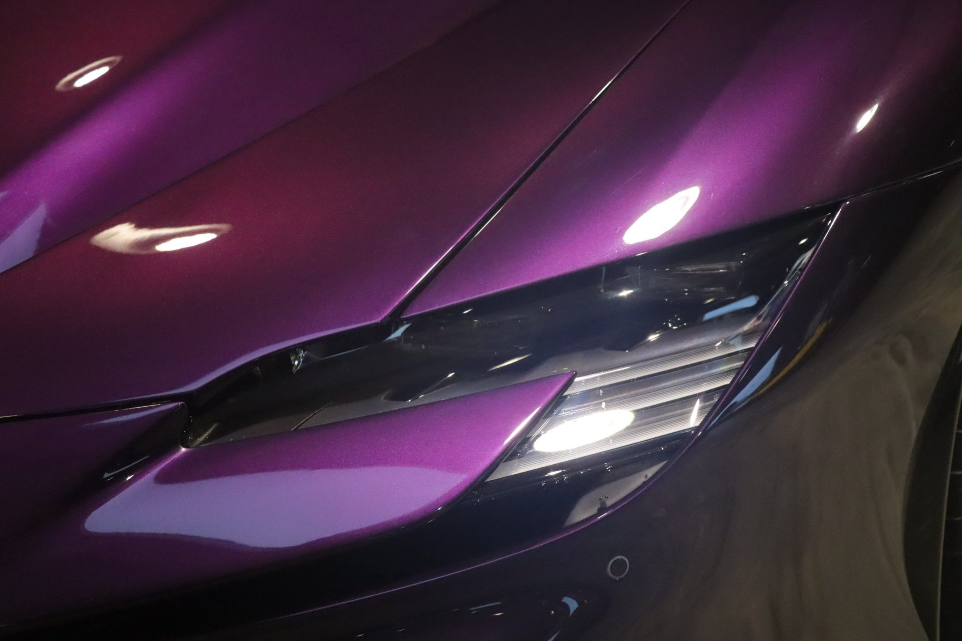 Ferrari SF90 Spider Viola Hong Kong – Première main, 650 km – Photo 35
