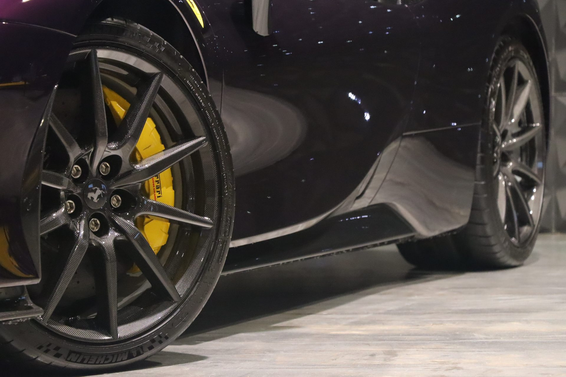 Ferrari SF90 Spider Viola Hong Kong – Première main, 650 km – Photo 45