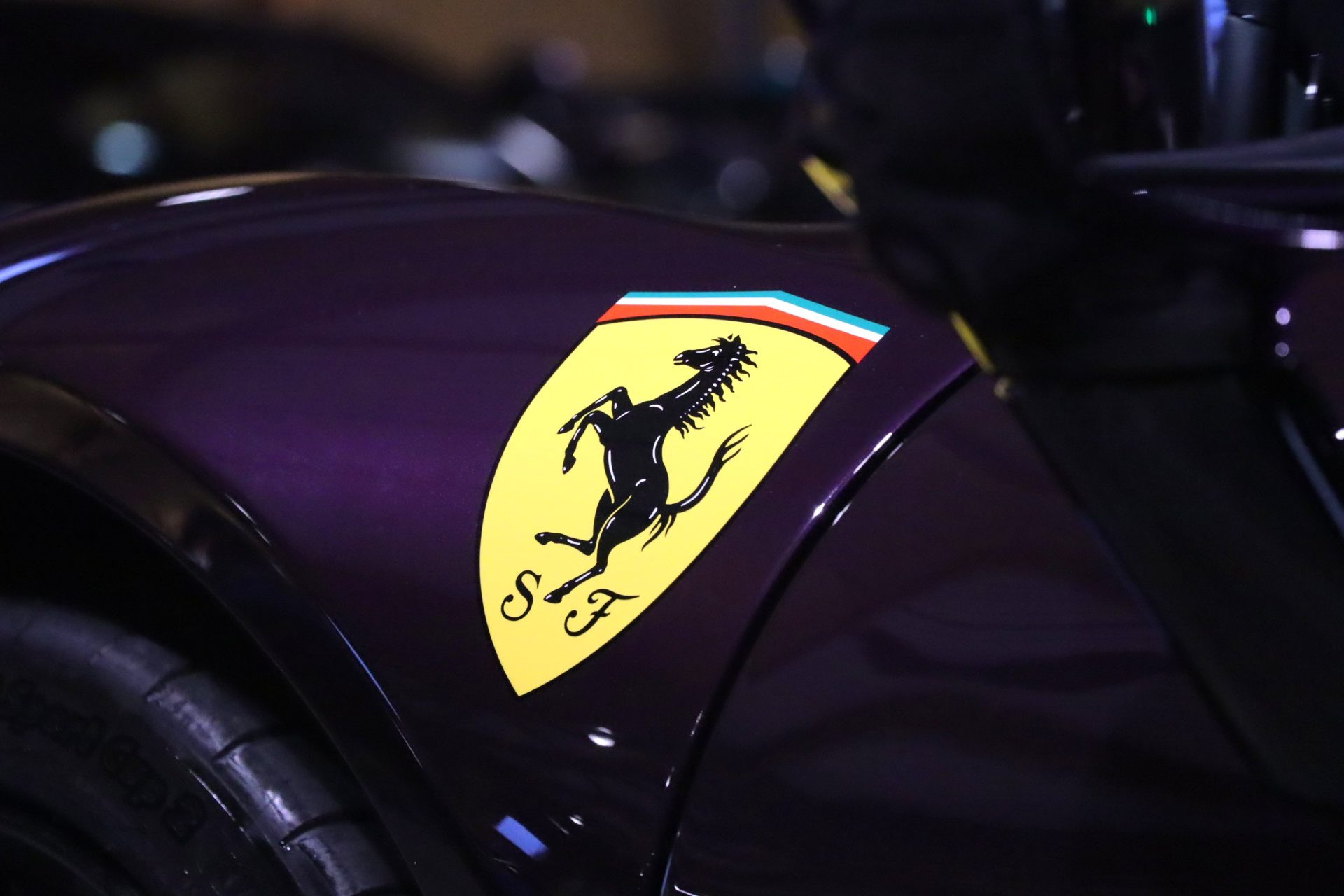 Ferrari SF90 Spider Viola Hong Kong – Première main, 650 km – Photo 48