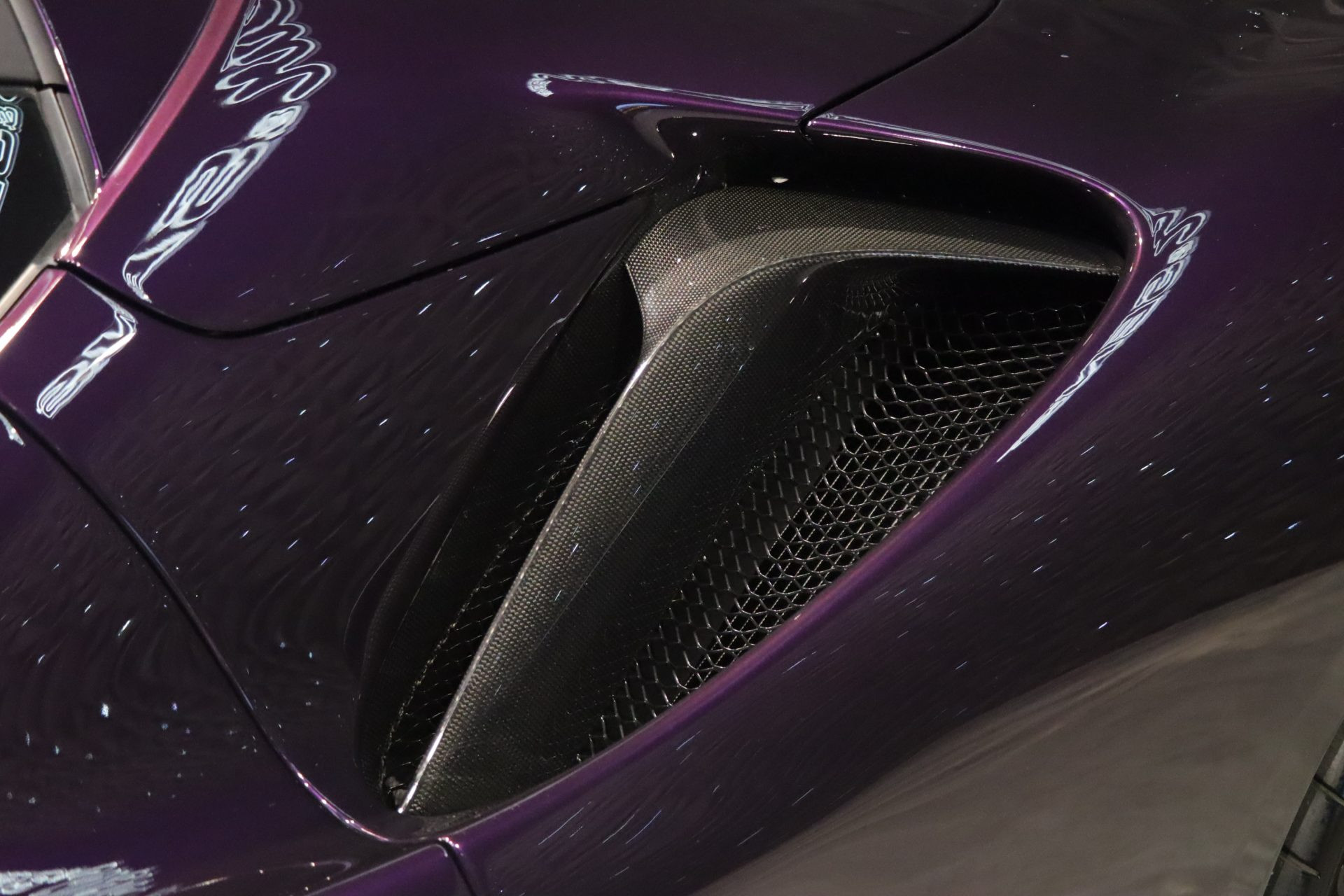 Ferrari SF90 Spider Viola Hong Kong – Première main, 650 km – Photo 51