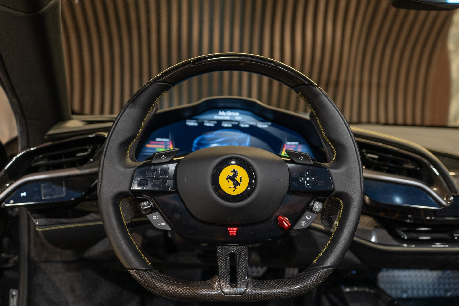 Ferrari SF90 Spider 1000 ch – Grigio Silverstone – 5400 km – Photo 13
