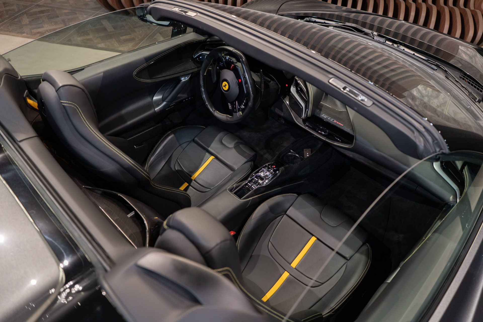 Ferrari SF90 Spider 1000 ch – Grigio Silverstone – 5400 km – Photo 31