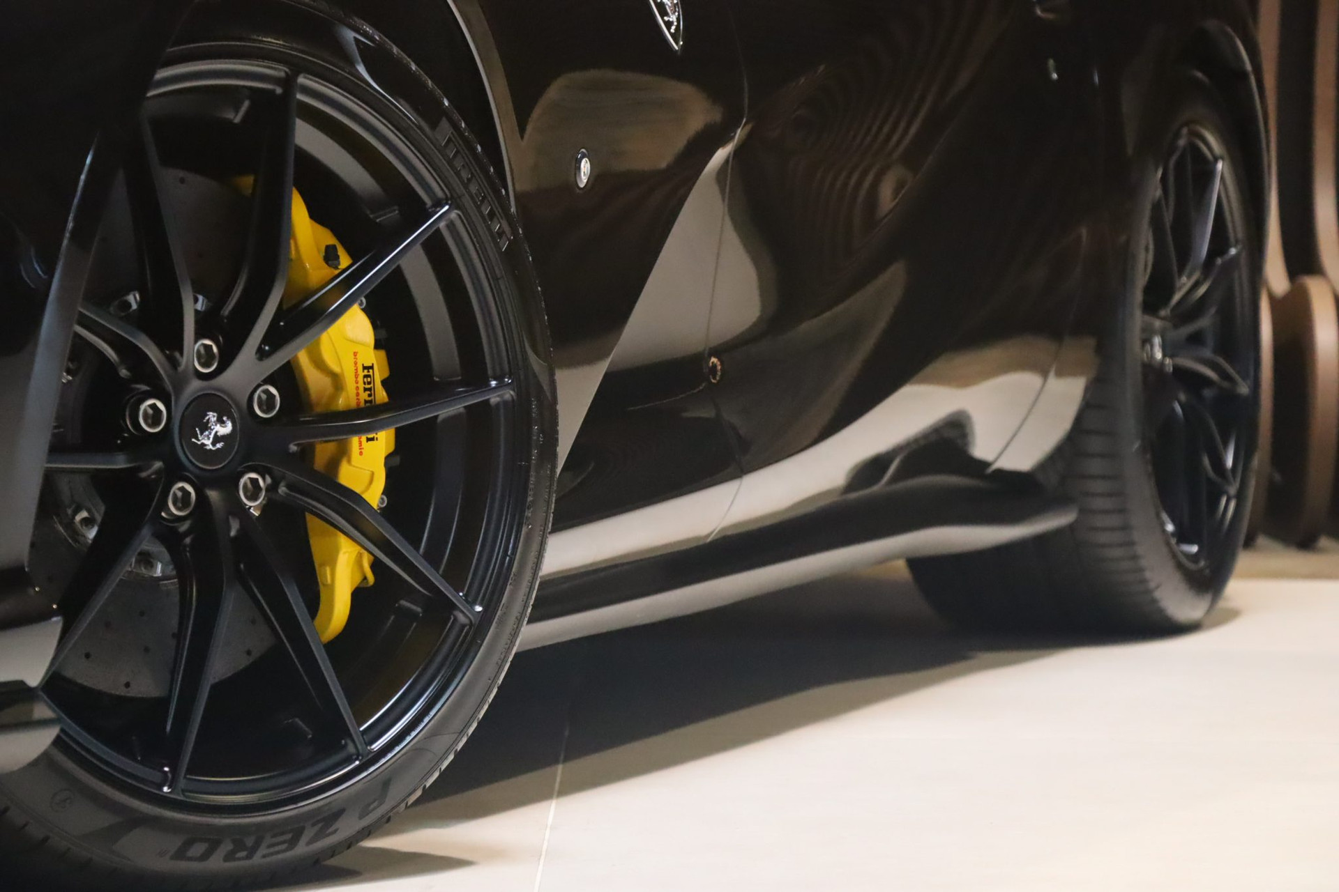Ferrari 812 GTS V12 800 ch – Nero Daytona, 14 290 km – Photo 44
