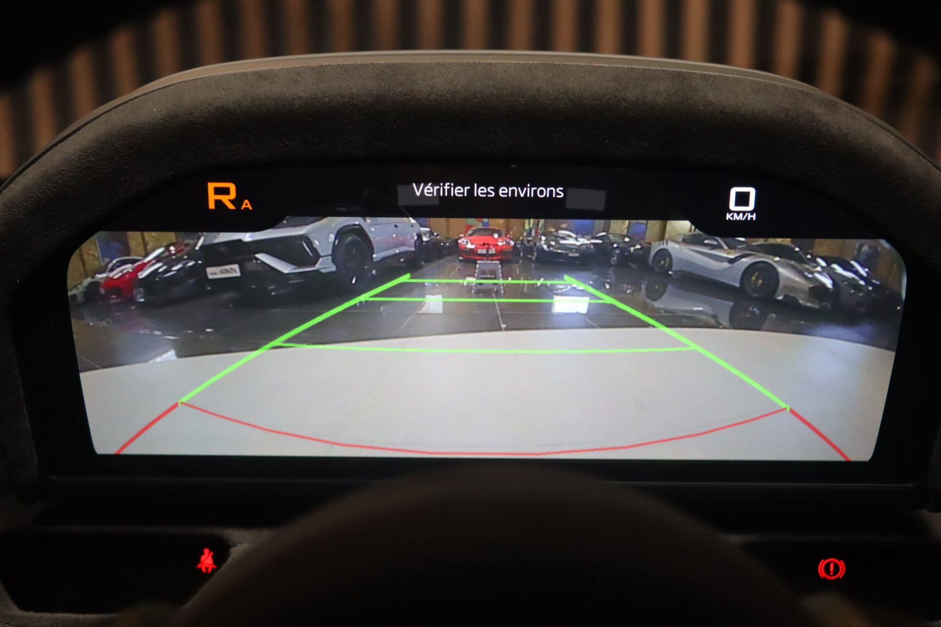 McLaren 765LT Coupé – Gris Saros, 8 370 km, configuration Track – Photo 24