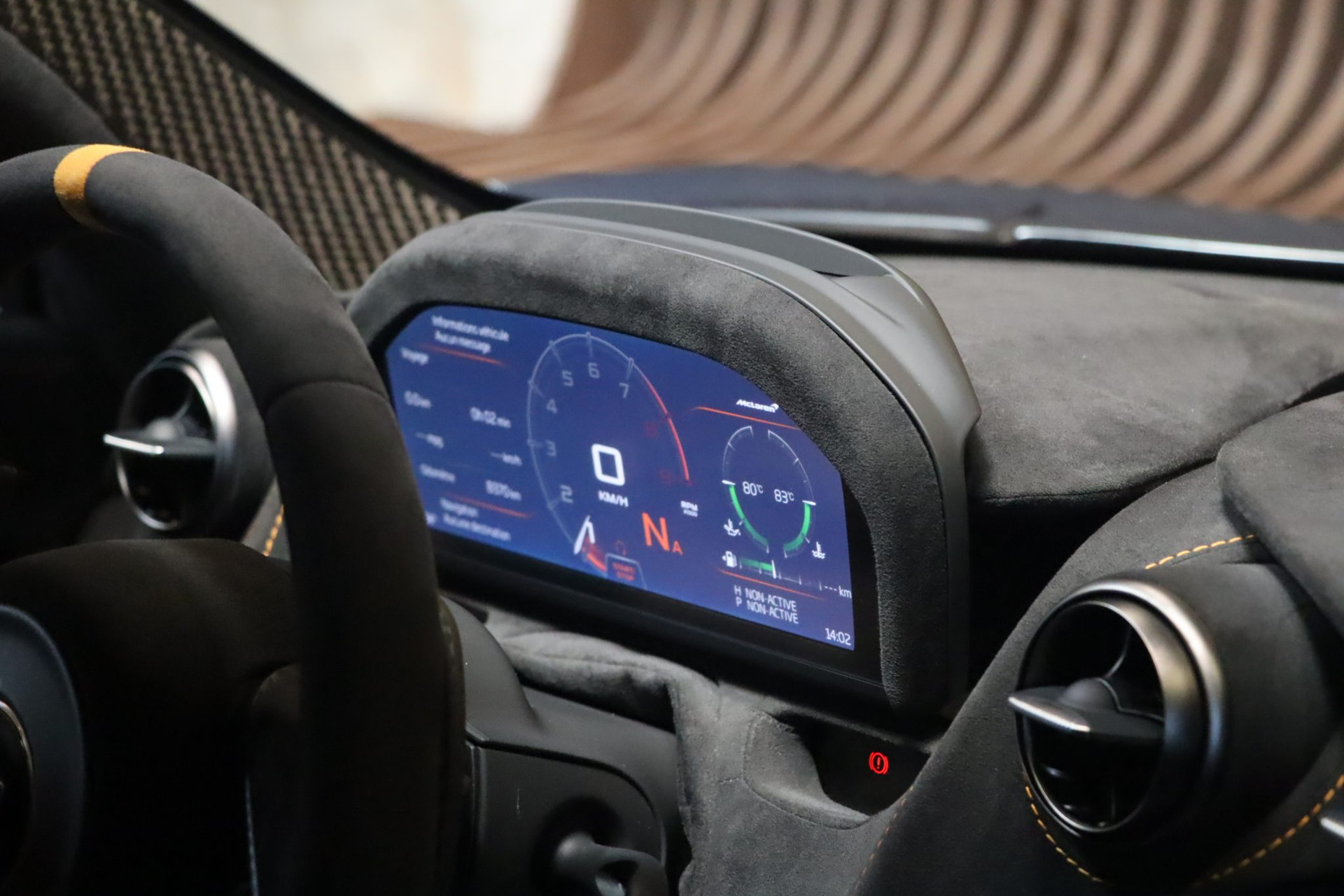 McLaren 765LT Coupé – Gris Saros, 8 370 km, configuration Track – Photo 25